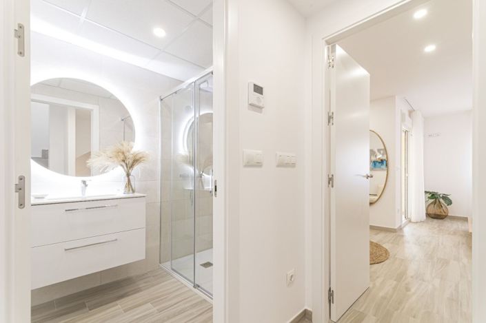 Image No.29-3 Bed Townhouse for sale