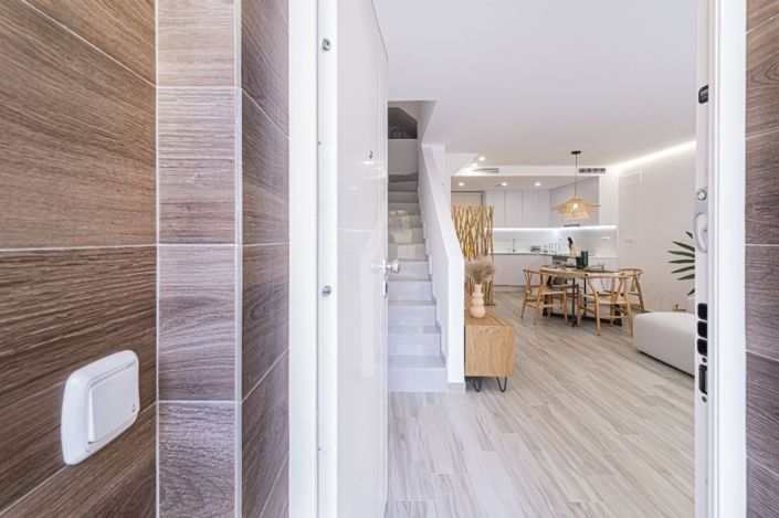 Image No.3-3 Bed Townhouse for sale