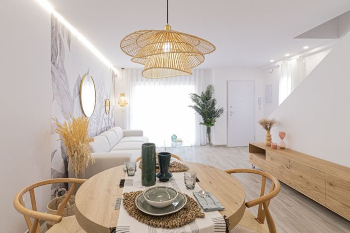 Image No.8-3 Bed Townhouse for sale