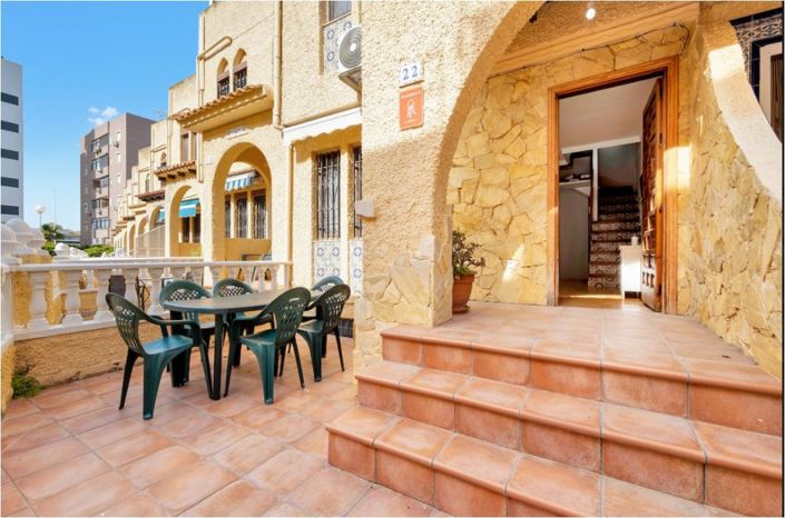 Image No.2-3 Bed Townhouse for sale