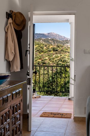 Image No.10-3 Bed Villa for sale