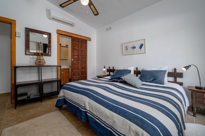 Image No.21-3 Bed Villa for sale