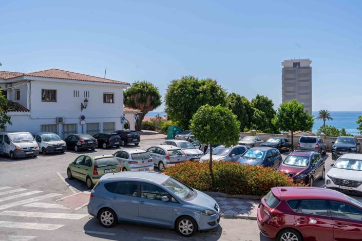 Image No.22-2 Bed Semi-Detached for sale