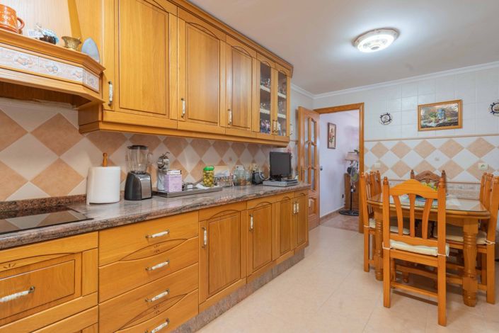 Image No.7-2 Bed Semi-Detached for sale