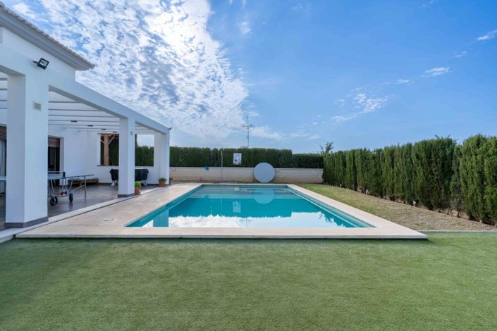 Image No.2-Villa de 5 chambres à vendre à Mijas