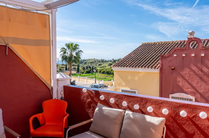 Image No.19-3 Bed Townhouse for sale