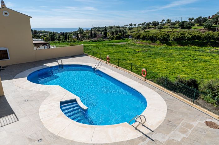 Image No.23-3 Bed Townhouse for sale