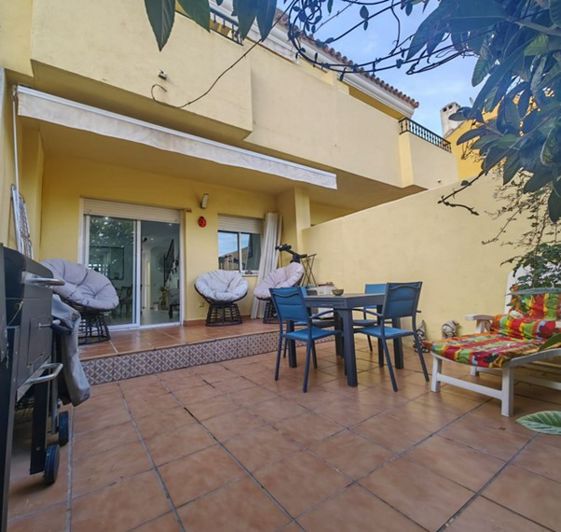 Image No.4-Maison de ville de 3 chambres à vendre à Estepona