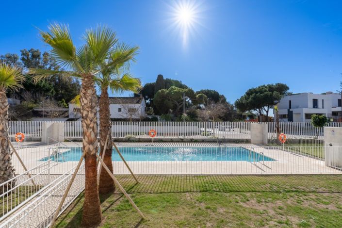 Image No.24-2 Bed Apartment for sale