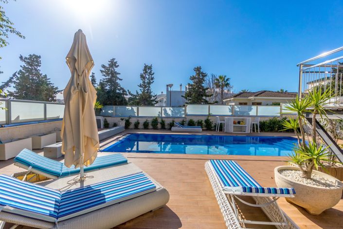 Image No.26-5 Bed Villa for sale