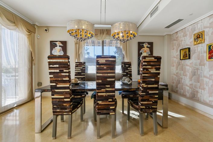 Image No.6-5 Bed Villa for sale