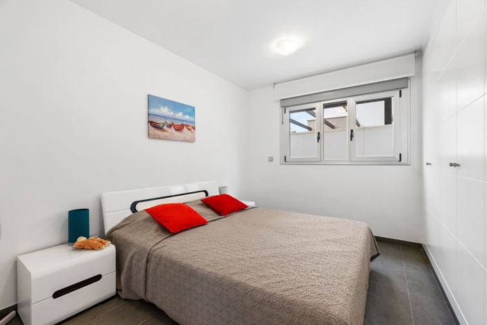 Image No.11-3 Bed Villa for sale