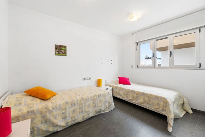 Image No.13-3 Bed Villa for sale