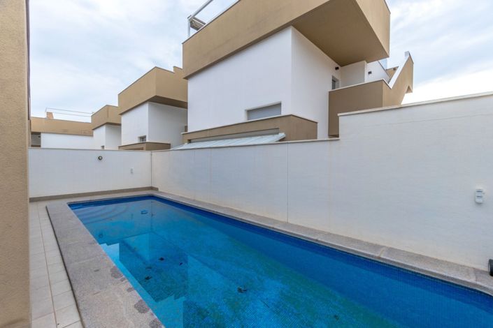 Image No.28-3 Bed Villa for sale