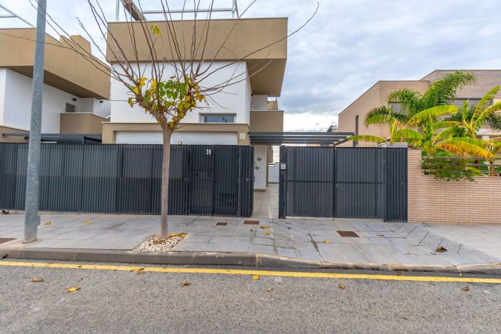 Image No.30-3 Bed Villa for sale