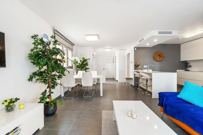 Image No.5-3 Bed Villa for sale