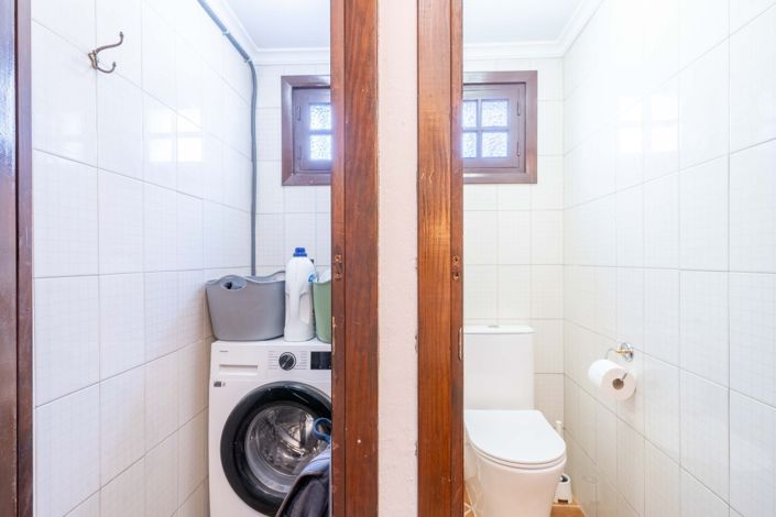 Image No.17-2 Bed Townhouse for sale