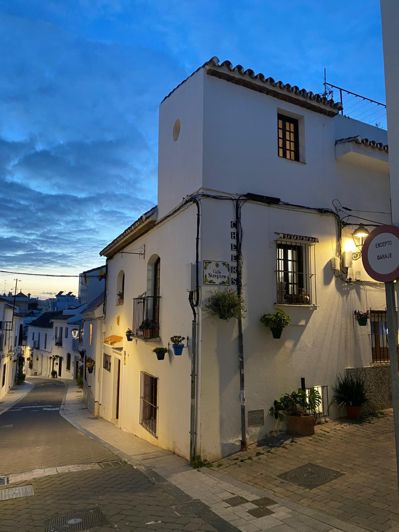 Image No.2-2 Bed Townhouse for sale