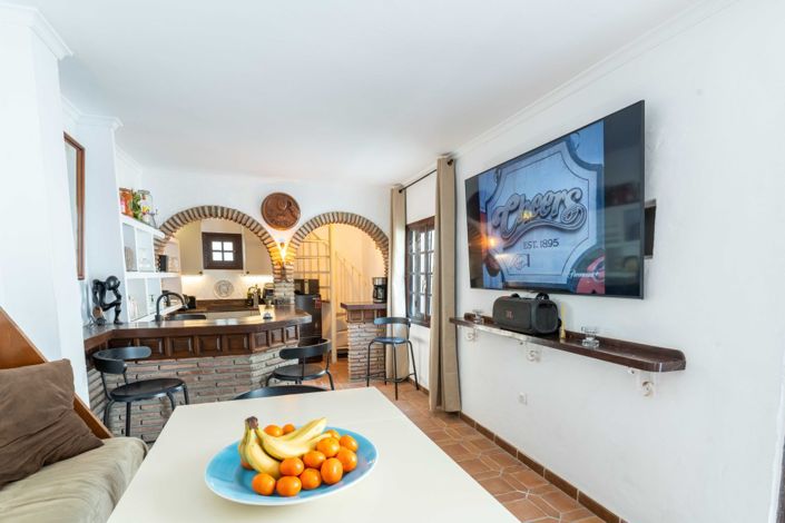 Image No.5-2 Bed Townhouse for sale