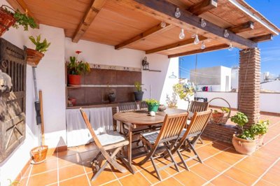 2 Bed Townhouse for sale