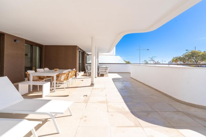 Image No.2-Appartement de 4 chambres à vendre à Estepona