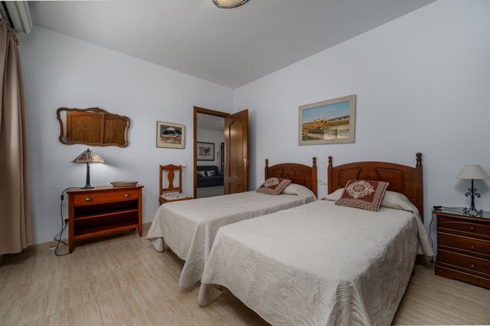 Image No.17-4 Bed Villa for sale