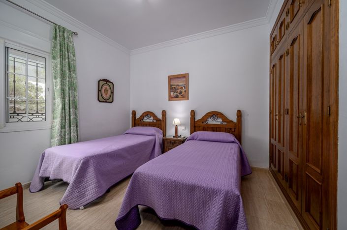 Image No.18-4 Bed Villa for sale