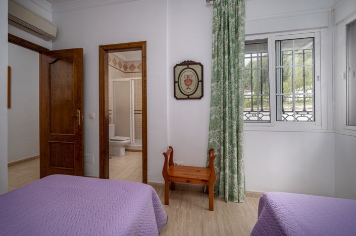 Image No.19-4 Bed Villa for sale