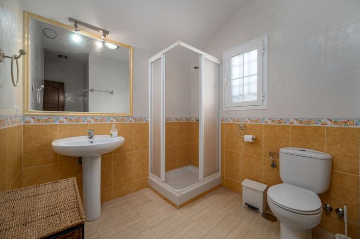 Image No.26-4 Bed Villa for sale