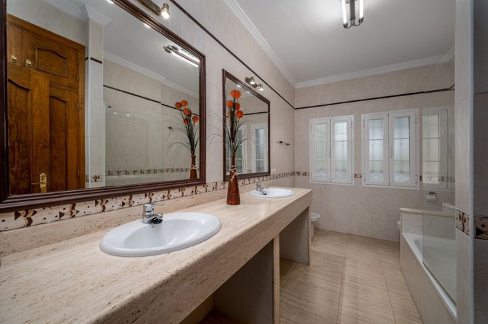 Image No.27-4 Bed Villa for sale