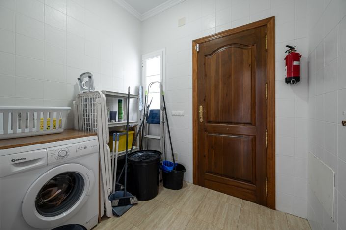 Image No.30-4 Bed Villa for sale