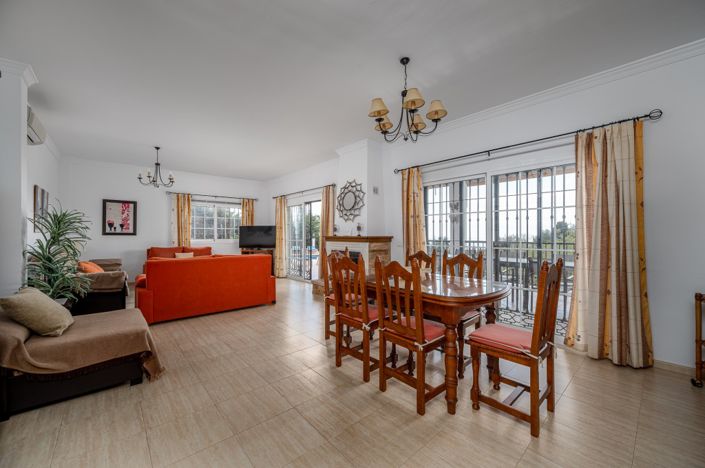 Image No.9-4 Bed Villa for sale