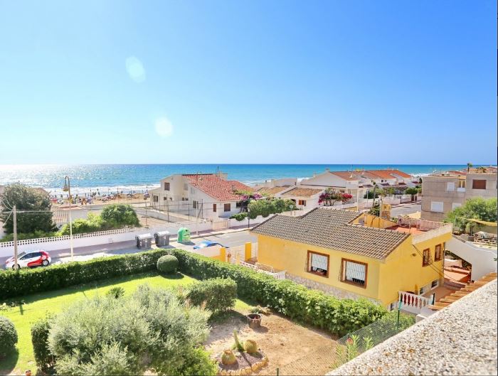 Image No.1-Villa de 4 chambres à vendre à Guardamar del Segura