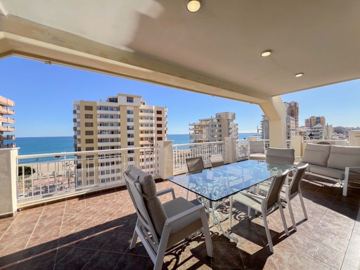 Image No.1-Propriété de 4 chambres à vendre à Fuengirola
