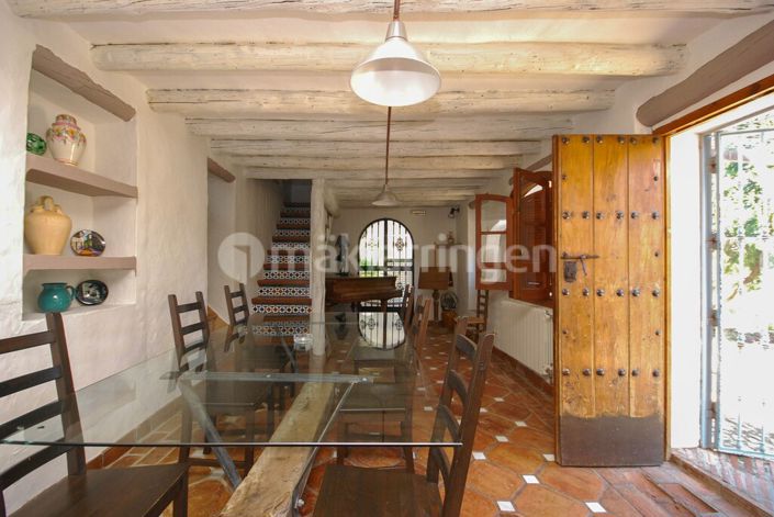 Image No.3-18 Bed Villa for sale