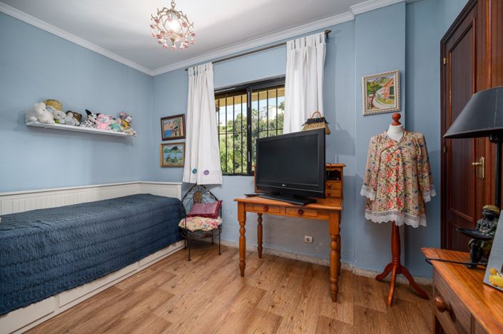 Image No.12-4 Bed Villa for sale