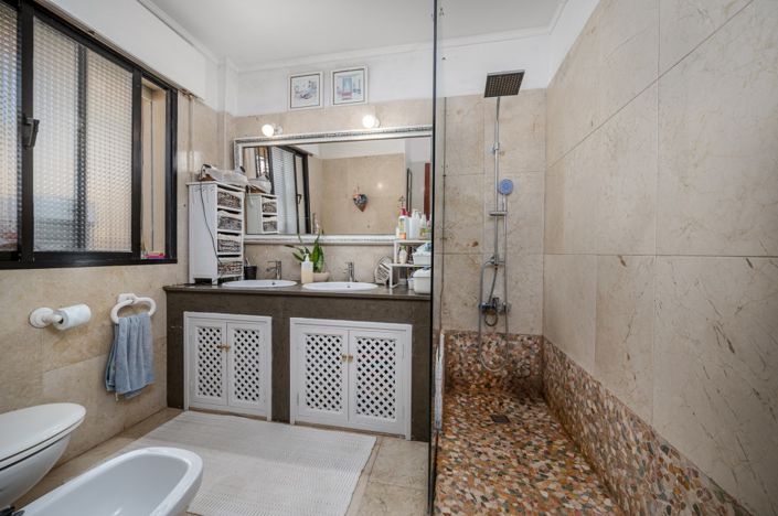 Image No.30-4 Bed Villa for sale