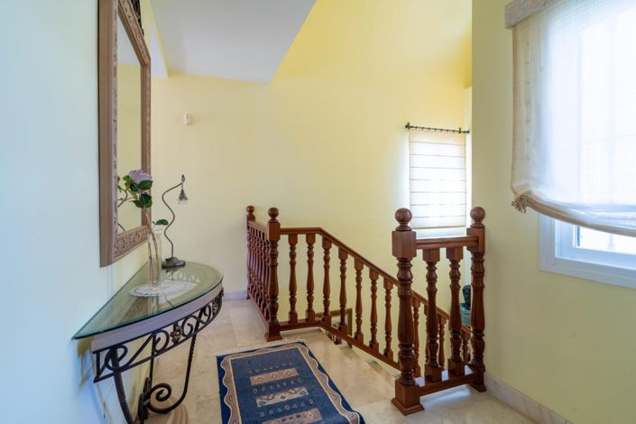 Image No.13-7 Bed Villa for sale