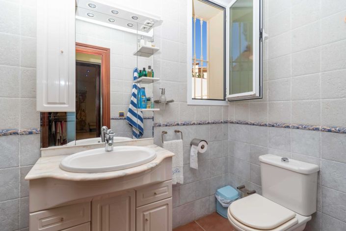 Image No.31-7 Bed Villa for sale