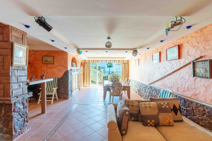 Image No.46-7 Bed Villa for sale
