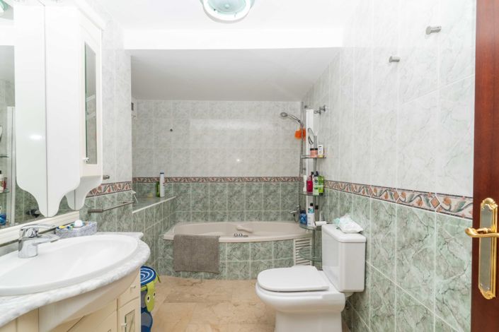 Image No.53-7 Bed Villa for sale