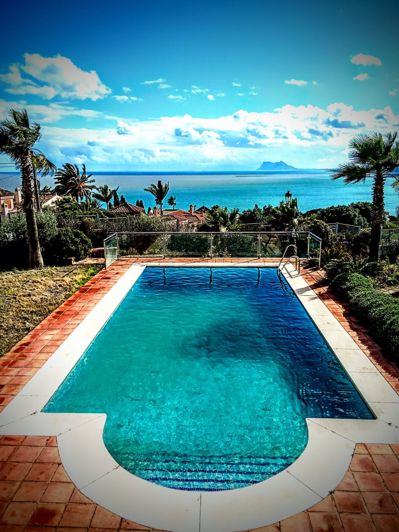 Image No.1-4 Bed Villa for sale