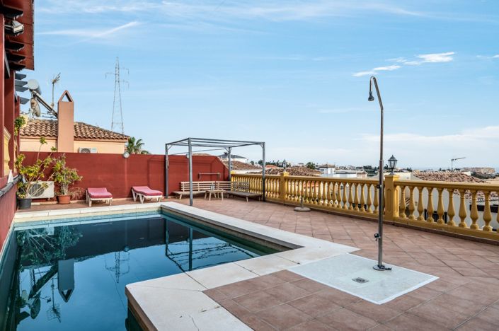 Image No.2-Villa de 4 chambres à vendre à Torrox