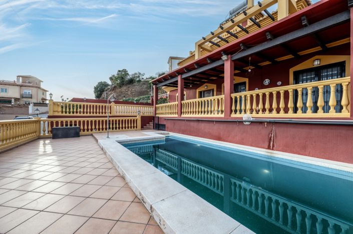 Image No.3-Villa de 4 chambres à vendre à Torrox