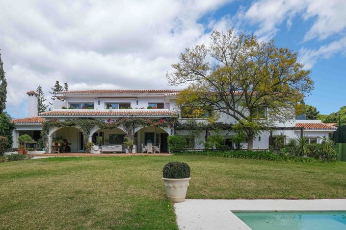 Image No.1-Villa de 8 chambres à vendre à Calahonda