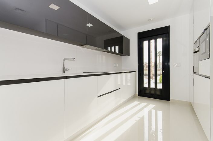 Image No.42-3 Bed Villa for sale