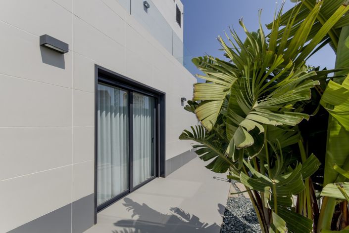 Image No.12-3 Bed Villa for sale