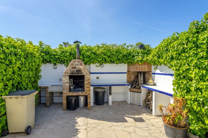 Image No.25-4 Bed Villa for sale