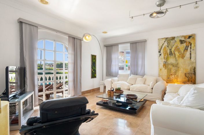 Image No.3-Villa de 4 chambres à vendre à Torrevieja