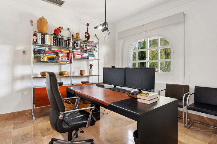 Image No.6-4 Bed Villa for sale